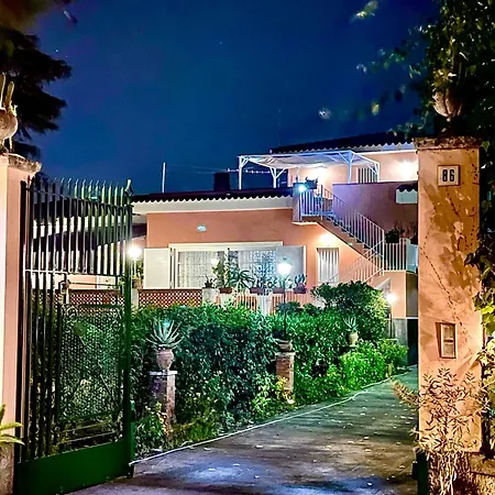 Linden House Etna Aci SantʼAntonio